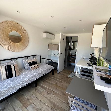 Studio Collobrières Vue sur village Esterno foto
